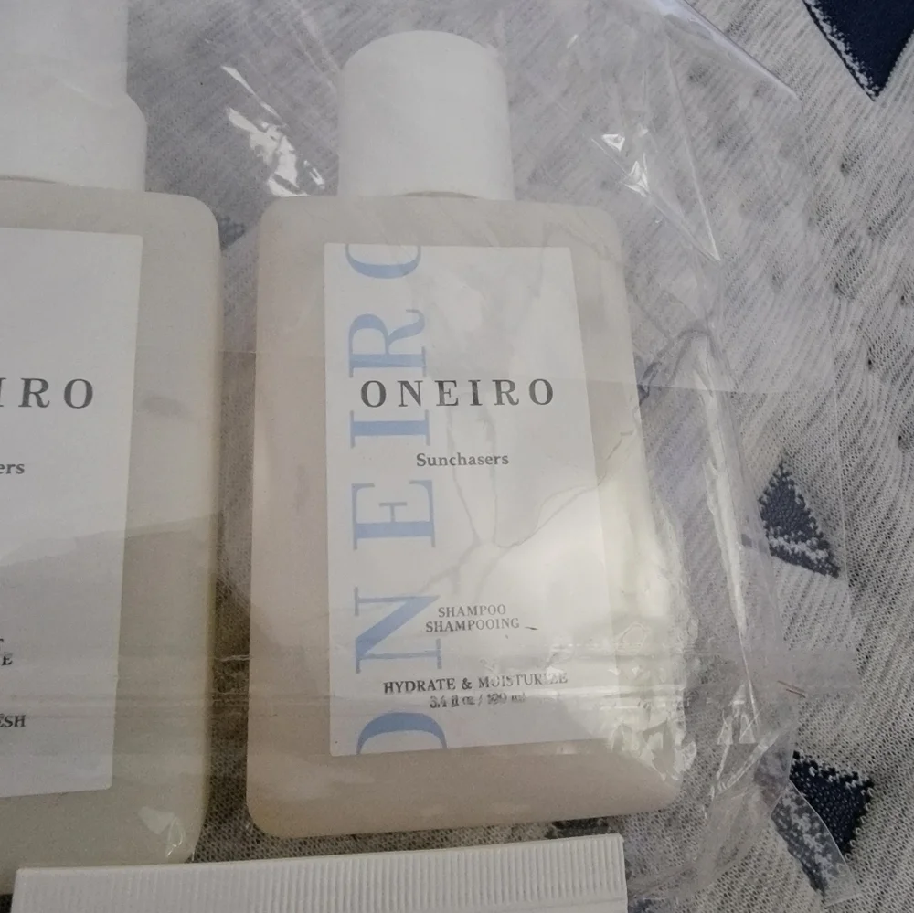 Oneiro 5pc + Shower Bag